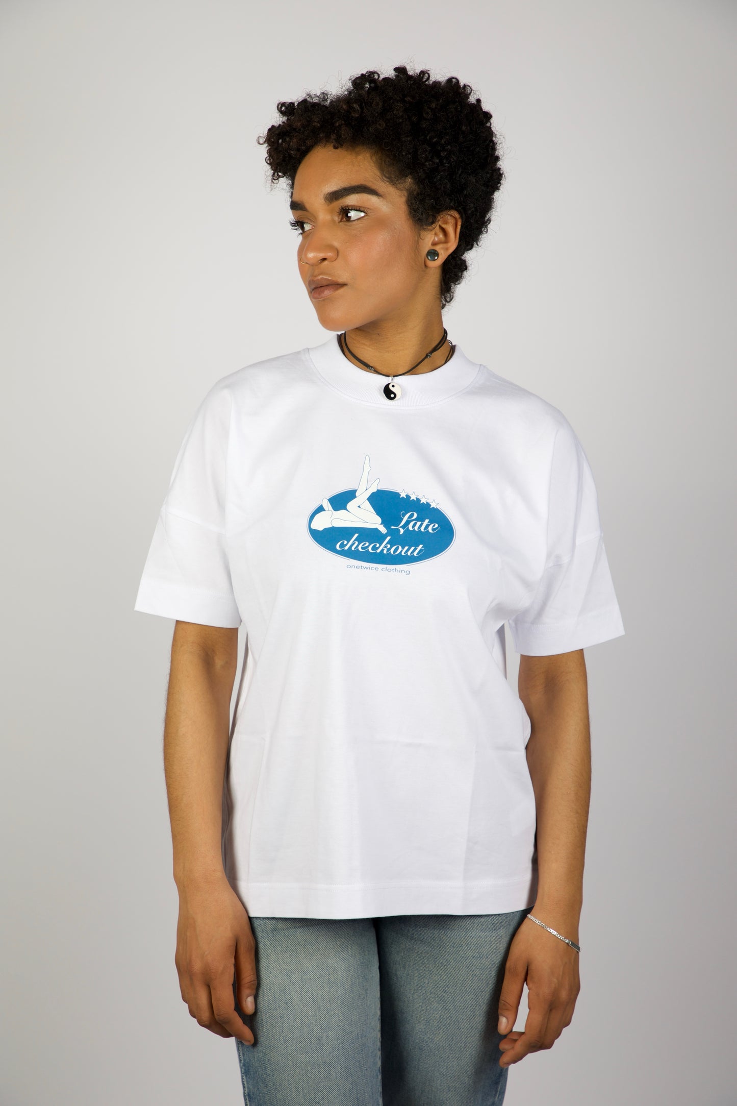 Late checkout - Unisex Oversized T-Shirt