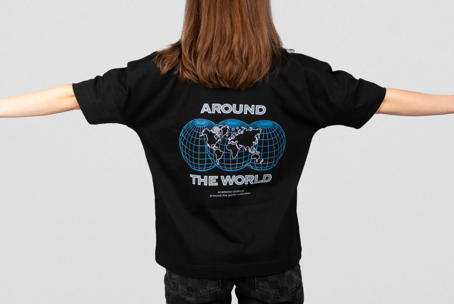 Around the world - Unisex Oversized T-Shirt